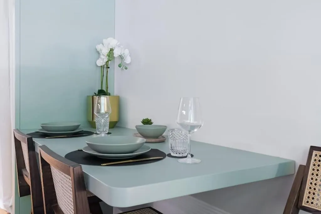 Easylife - Elegant Apartment In Sant'Ambrogio Milan Italy
